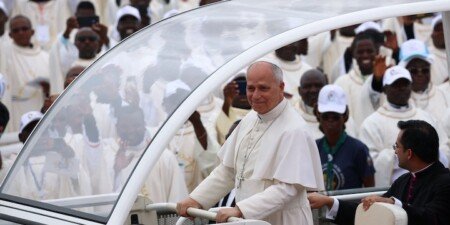Pope Urges Angola to Overcome Divisions at Mass Attended by 100,000 People