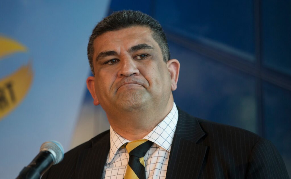 Government Must Ban Public Sector Golden Handshakes