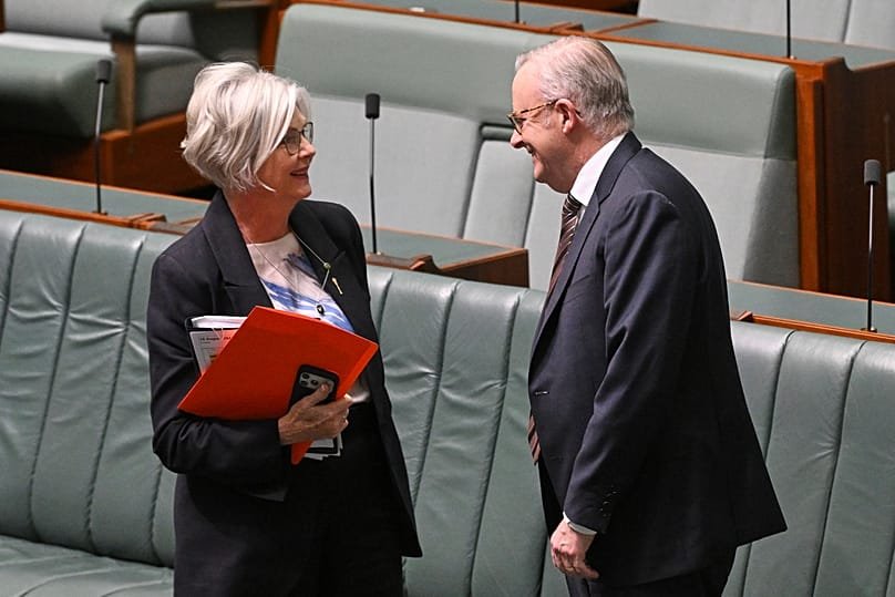 Australian Prime Minister Anthony Albanese speaks to Independent member of parliament Helen Haines in Canberra, 18 August, 2026