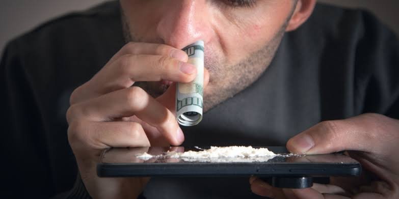 SNORTING IT UP ON NORTH SHORE