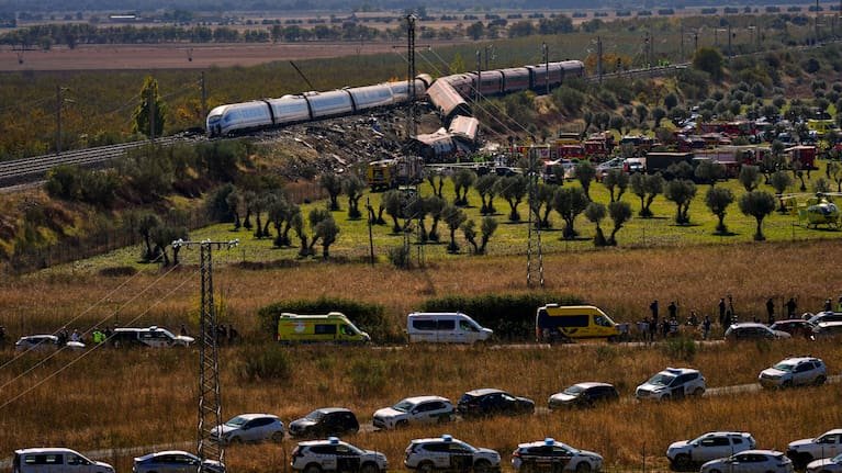 Emergency services work at the scene of a collision between two trains in Urda, Spain, on Wednesday, Oct. 28, 2026.